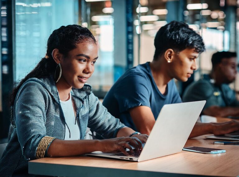 Economic Growth Opportunities of Freelancing in Africa https://hometouchmall.com