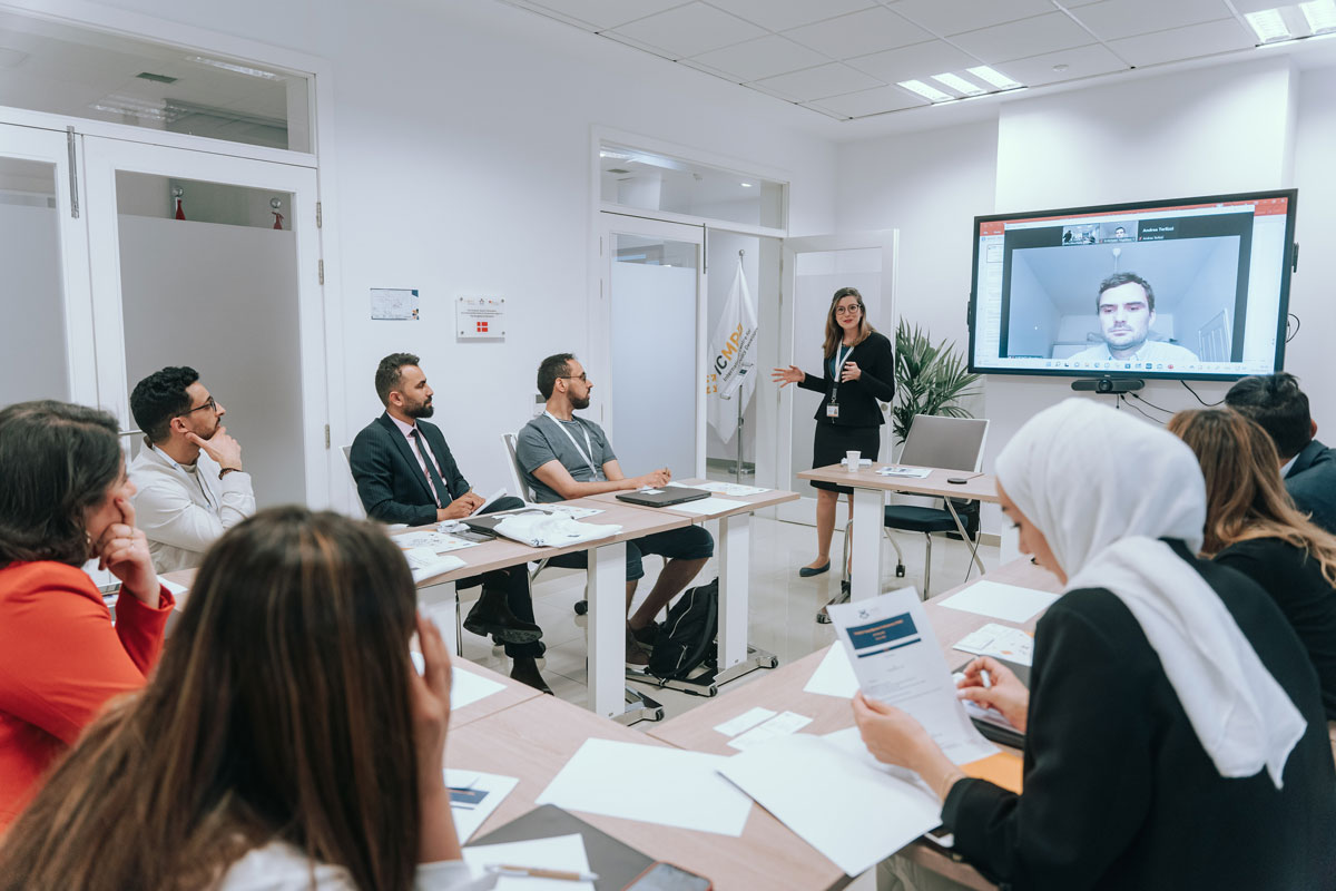 Essential Checklists for Migrating Professionals https://hometouchmall.com